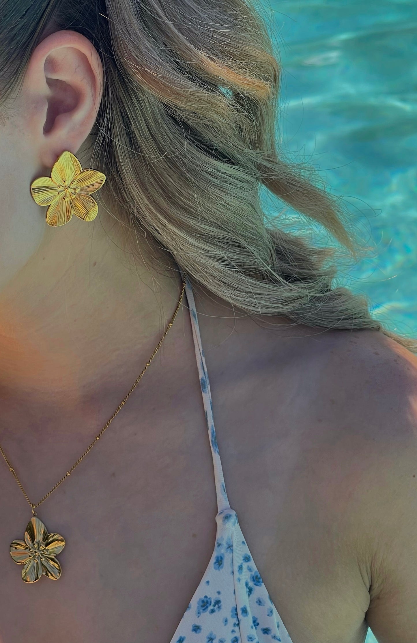 Sofia Flower Earrings